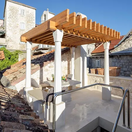 Villa Varda - Villa Latica-2
